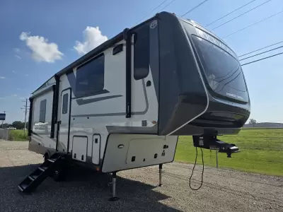 New 2027 Forest River RV Rockwood Signature 290SFK for sale in Bartlesville
