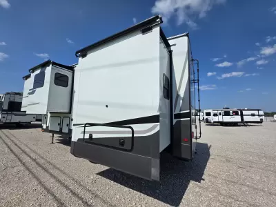 New 2027 Forest River RV Rockwood Signature 290SFK — photo 7