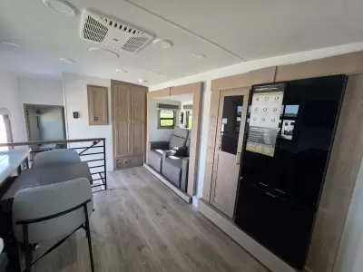 New 2027 Forest River RV Rockwood Signature 290SFK — photo 17
