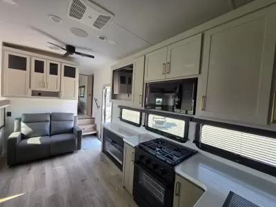 New 2027 Forest River RV Rockwood Signature 374DBH — photo 15