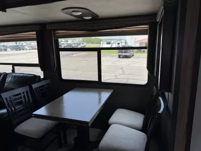 Used 2018 Dutchmen RV Atlas 2952RLF — photo 12