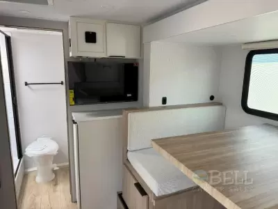 New 2026 Winnebago Micro Minnie 2108DS — photo 11