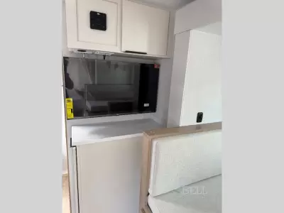 New 2026 Winnebago Micro Minnie 2108DS — photo 14