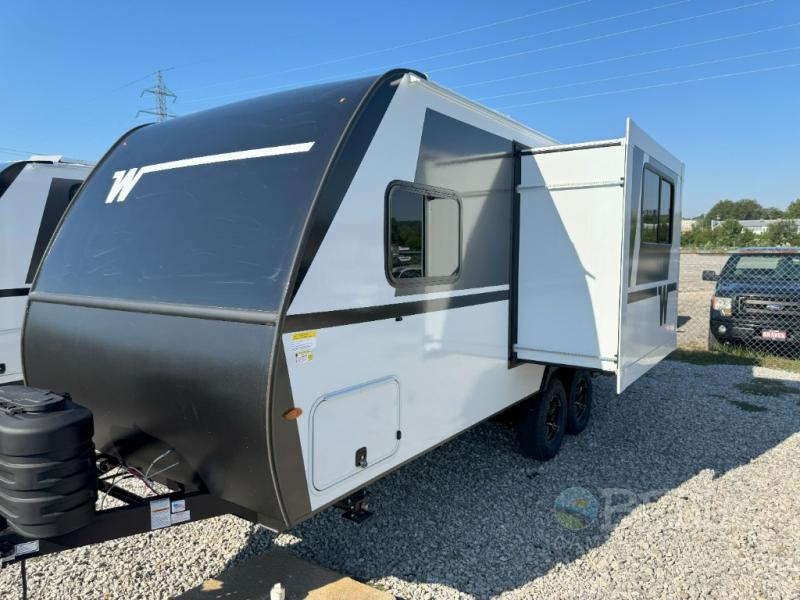 New 2026 Winnebago Micro Minnie 2108TB