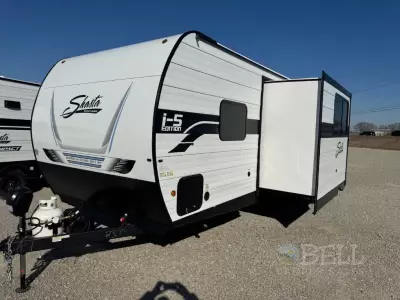 New 2025 Shasta RVs i-5 Edition 525BHS rental in Bartlesville