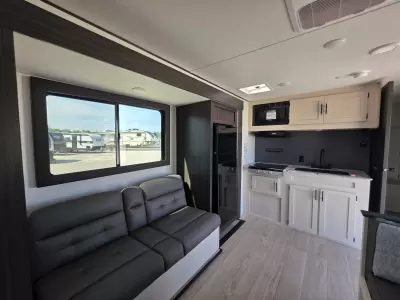 New 2027 Coachmen RV Shasta Oasis 525RS B2 — photo 21