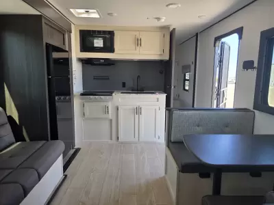 New 2027 Coachmen RV Shasta Oasis 525RS B2 — photo 22
