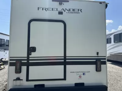 Used 2021 Coachmen RV Freelander 22XG — photo 5