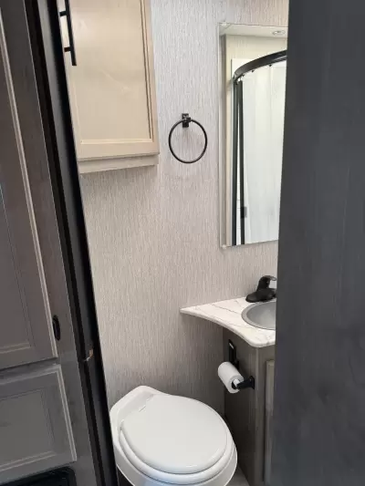 Used 2021 Coachmen RV Freelander 22XG — photo 19
