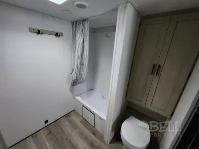 New 2025 Shasta RVs i-5 Edition 526RBS — photo 16