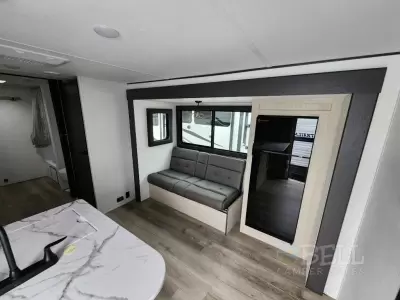 New 2025 Shasta RVs i-5 Edition 526RBS — photo 6
