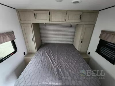 New 2025 Shasta RVs i-5 Edition 526RBS — photo 11
