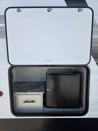 New 2027 Coachmen RV Shasta Oasis 526RBS C4 — photo 8