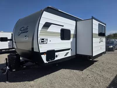 New 2027 Coachmen RV Shasta Oasis 526RBS C4 — photo 3