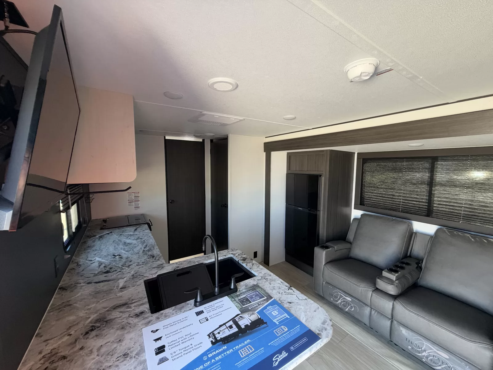 2027 Coachmen Oasis 526RBS travel trailer exterior lighting available at Bell Camper Sales in Bartlesville, Oklahoma