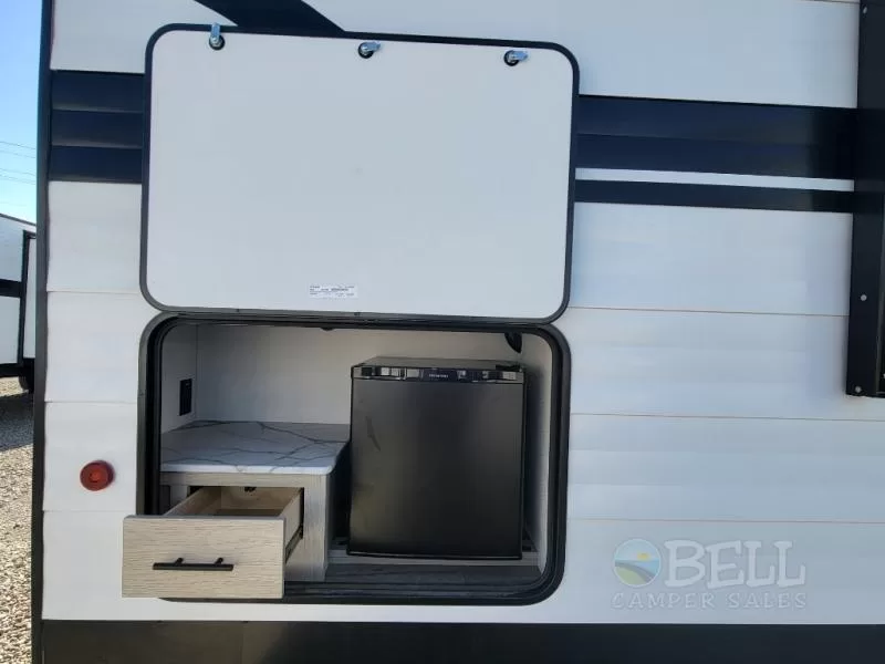 2025 Shasta RVs 526RBS Travel Trailer for sale at Bell Camper Sales in Bartlesville, OK