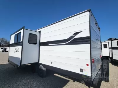 New 2025 Shasta RVs i-5 Edition 526RBS — photo 9
