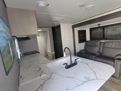 New 2025 Shasta RVs i-5 Edition 526RBS — photo 16