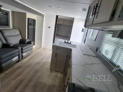 New 2025 Shasta RVs i-5 Edition 526RBS — photo 21