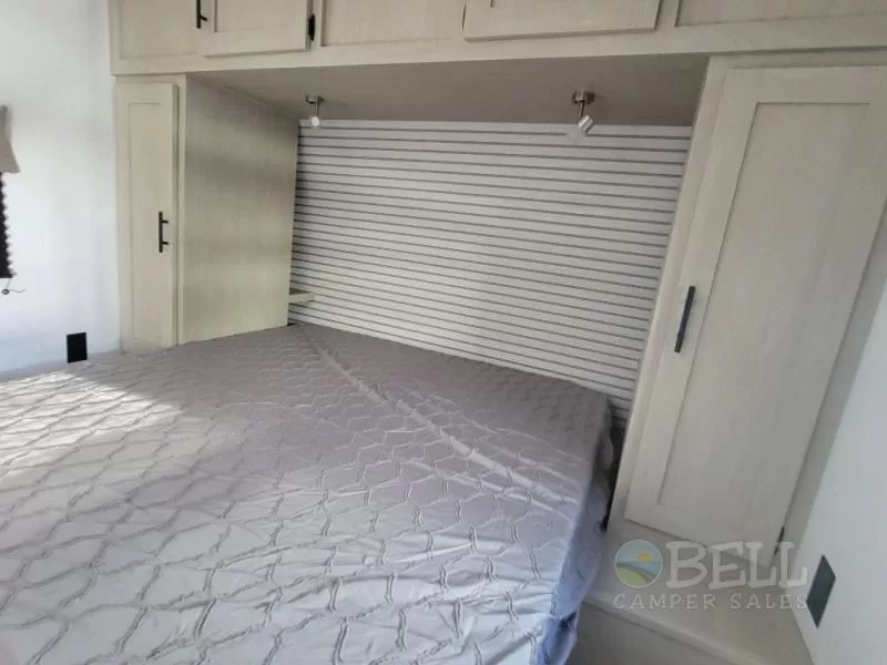 2025 Shasta RVs 526RBS Travel Trailer for sale at Bell Camper Sales in Bartlesville, OK