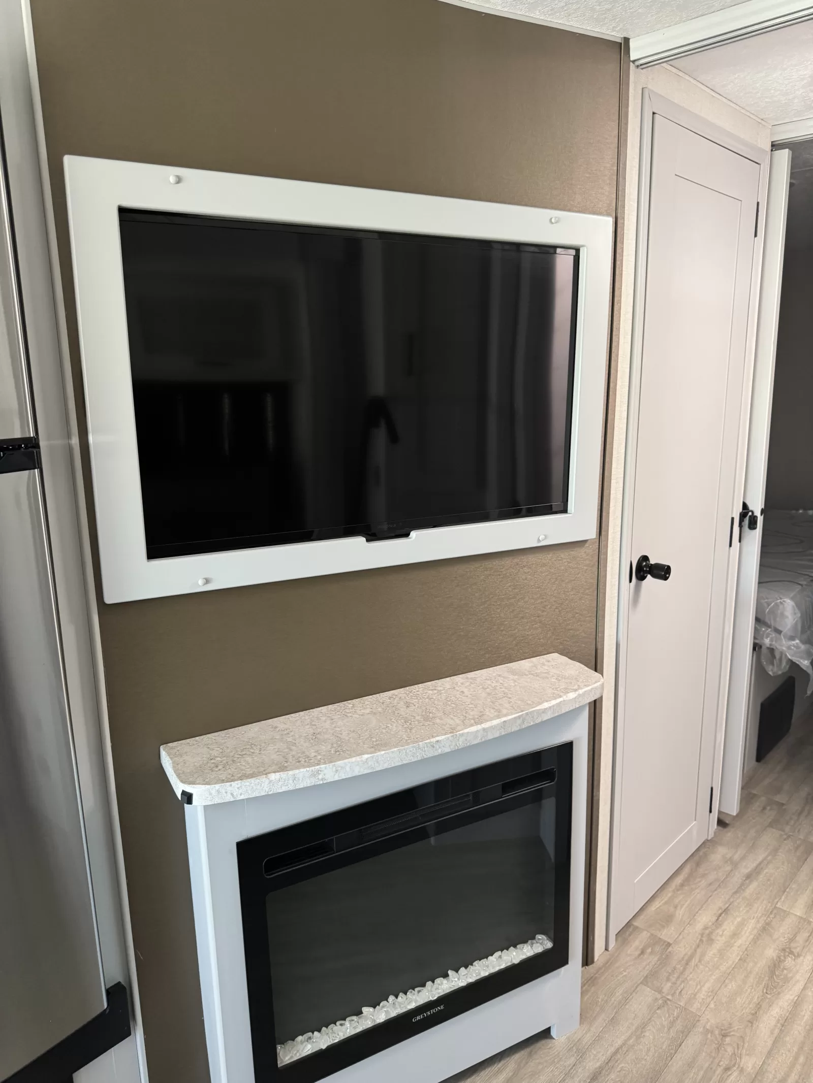 2025 Coachmen Pursuit 31TS Class A motorhome overall view available at Bell Camper Sales in Bartlesville, Oklahoma